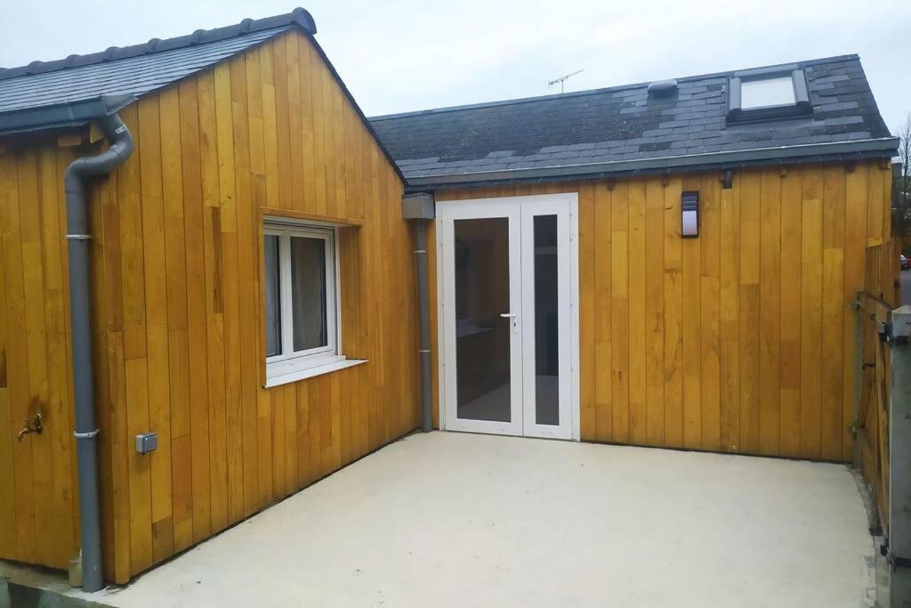 chalet avec jardin proche du Mont Saint Michel Pontorson Exterior foto